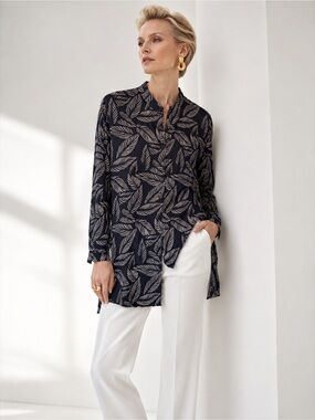 Jeannee Booher 100% Silk Leaf Print Split Hem Tunic Blouse Size 14 Black